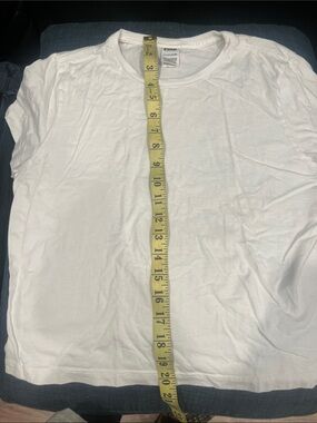 PINK Victoria's Secret White Short Sleeve Crew Tee